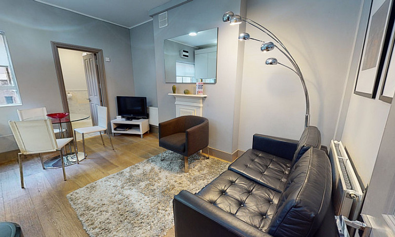1 Bedroom Flat In Cl...