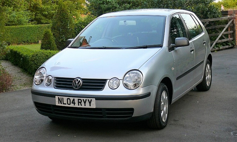 2004 Silver Mk4 5-Do...