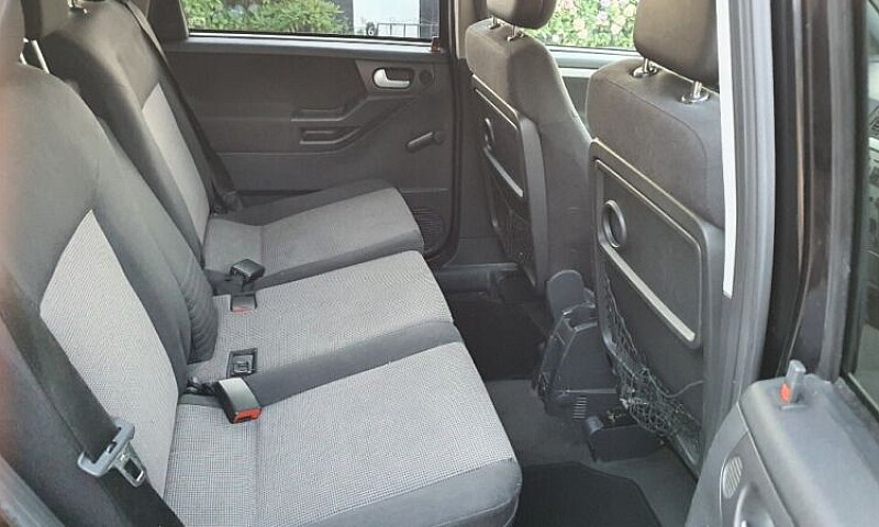 2005 Vauxhall Meriva...
