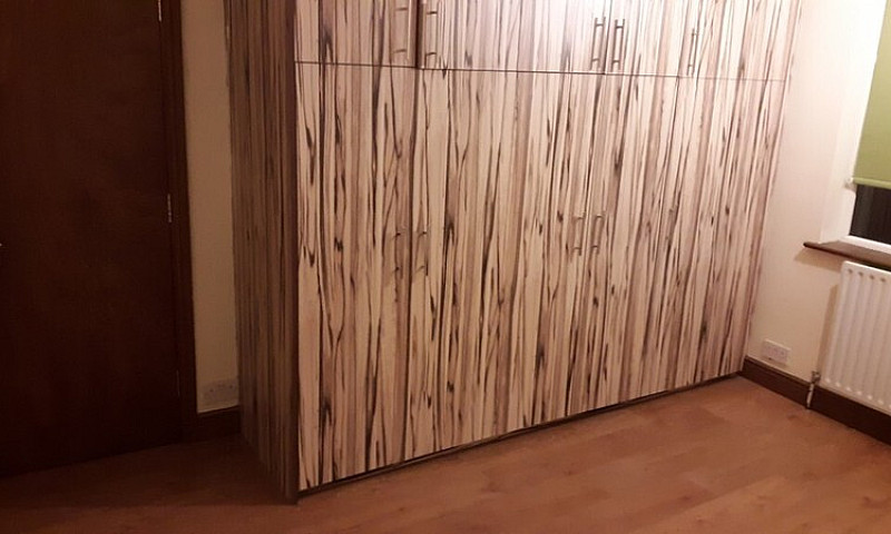 Large Double Room Su...