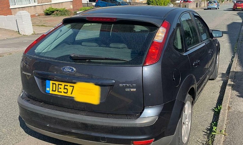 Ford Focus Tdci. Sus...