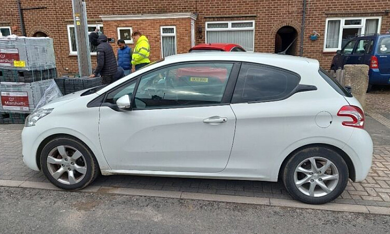Peugeot, 208, Hatchb...