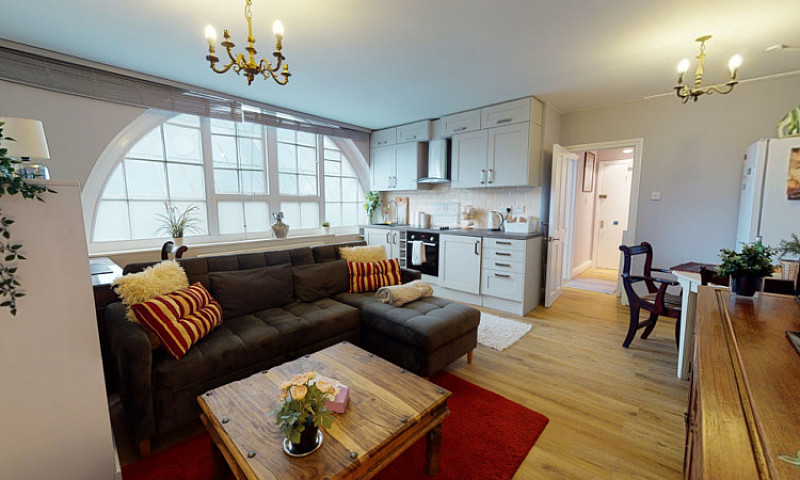 1 Bedroom Flat In Ga...