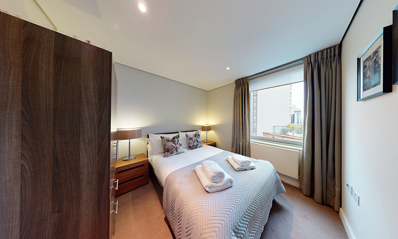 3 Bedroom Flat In Me...