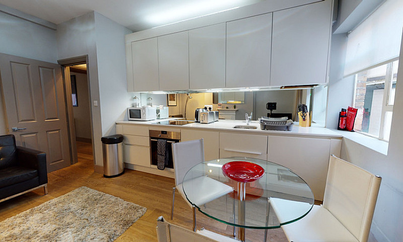 1 Bedroom Flat In Cl...