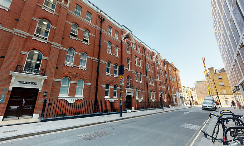 1 Bedroom Flat In Cl...