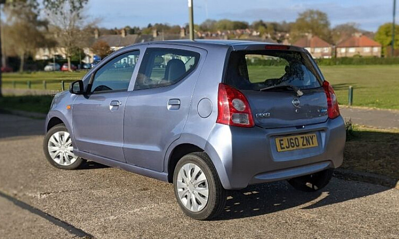 Nissan Pixo 2011 1.0...