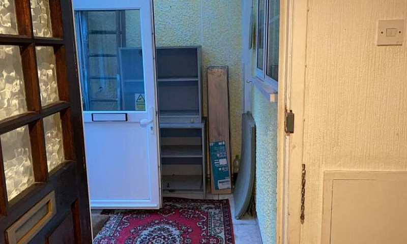 3 Bedroom House To R...