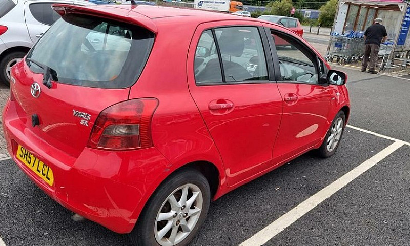 2007 Toyota Yaris D4...