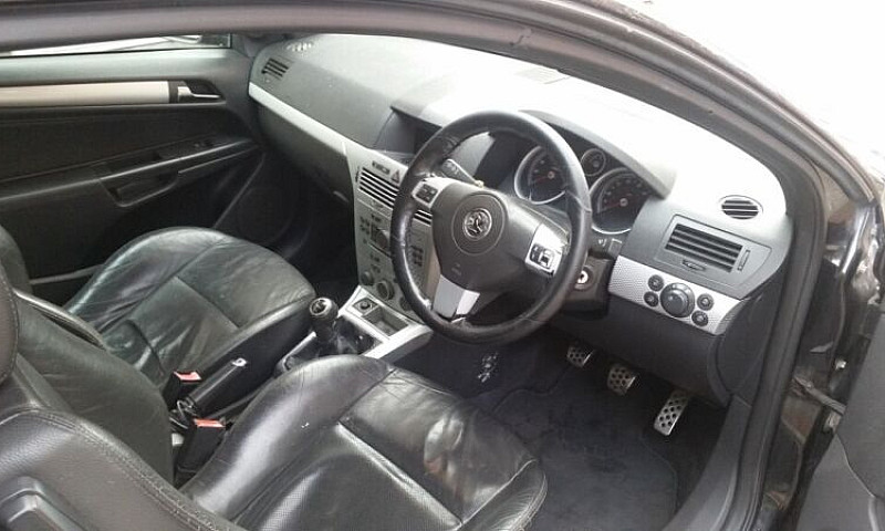 Vauxhall Astra Sri 1...