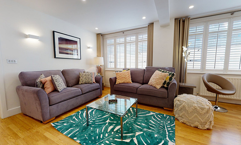 2 Bedroom Flat In Ne...