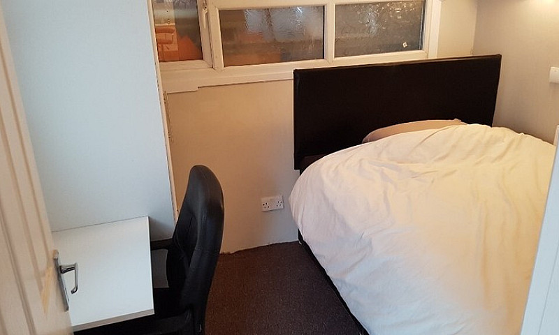 1 Bedroom Luxury Stu...