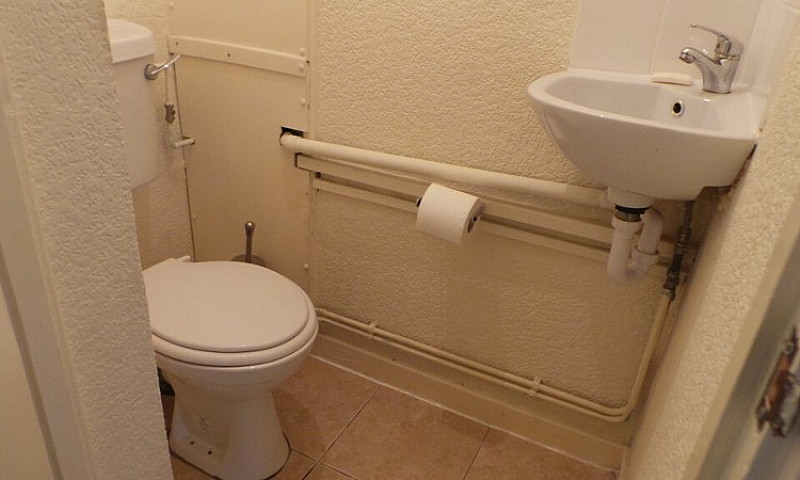 Lovely 1 Bedroom Fla...