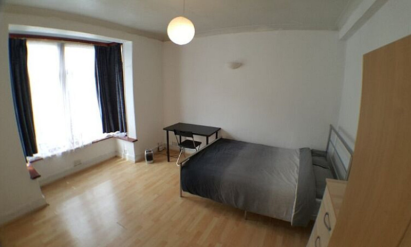 Nice Spacious House ...