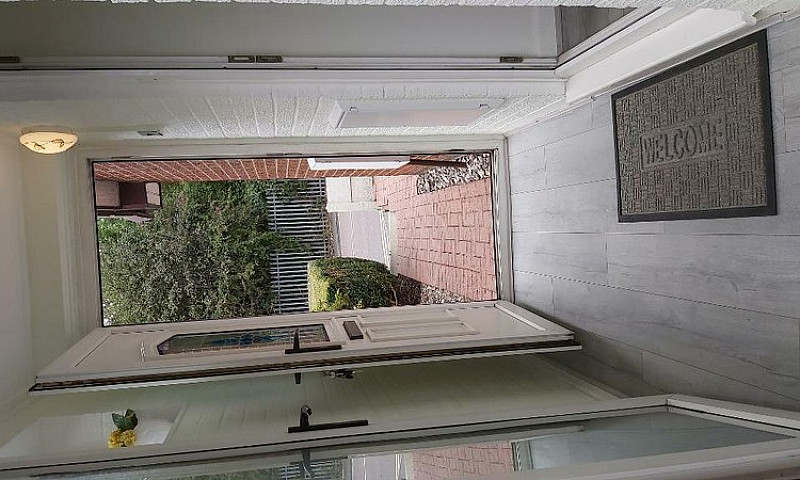 2 Bedroom House In M...
