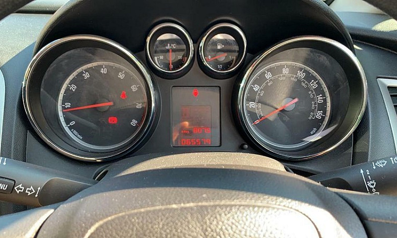 Vauxhall Astra Exclu...