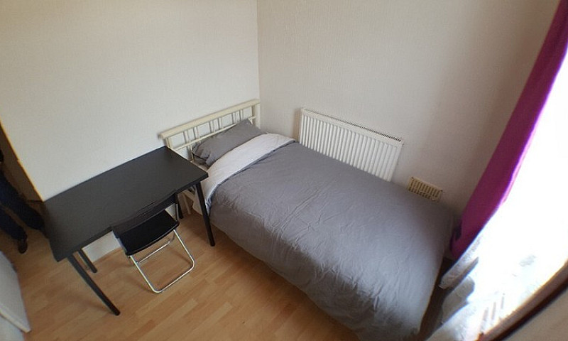 Nice Spacious House ...