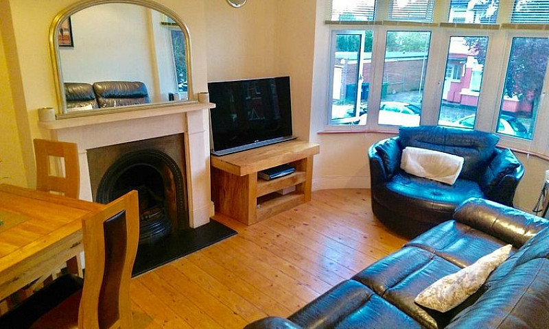 2 Bed 2 Bath Flat In...