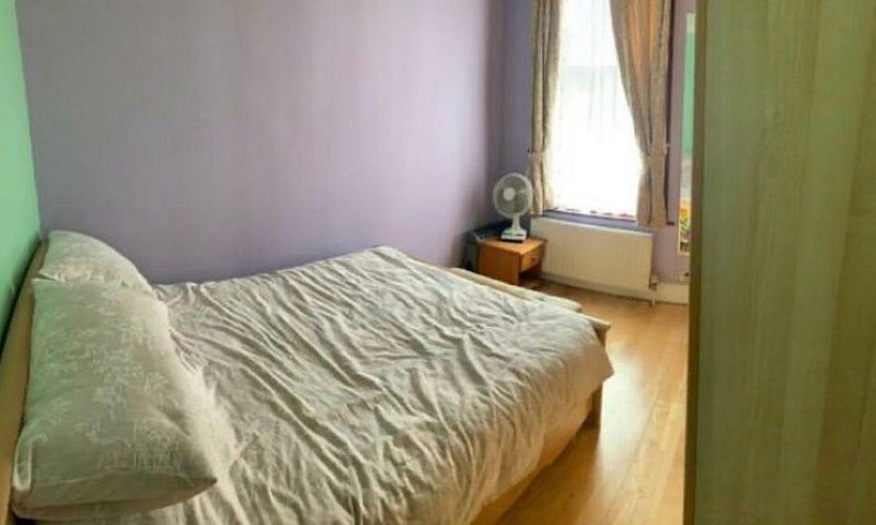 1 Bedroom For Rent I...