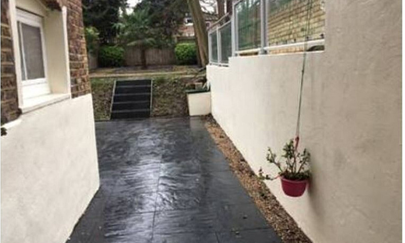 'Garden Double Studi...