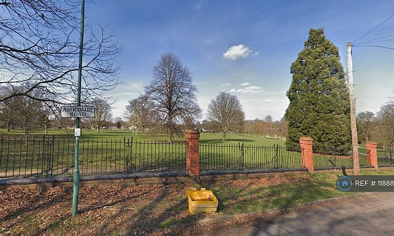 3 Bedroom House In A...