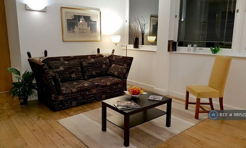2 Bedroom Flat In Fa...