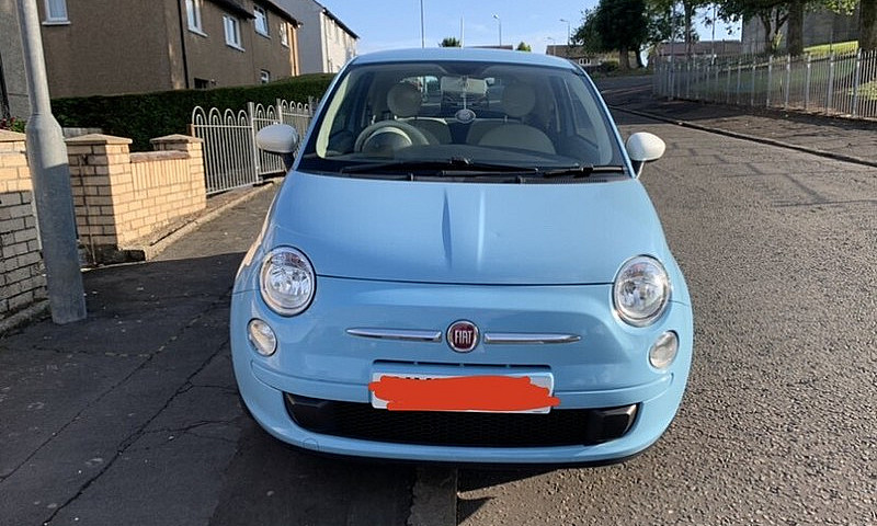 Blue Fiat 500...