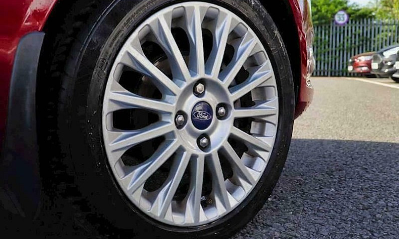 2014 Ford Fiesta 1.0...