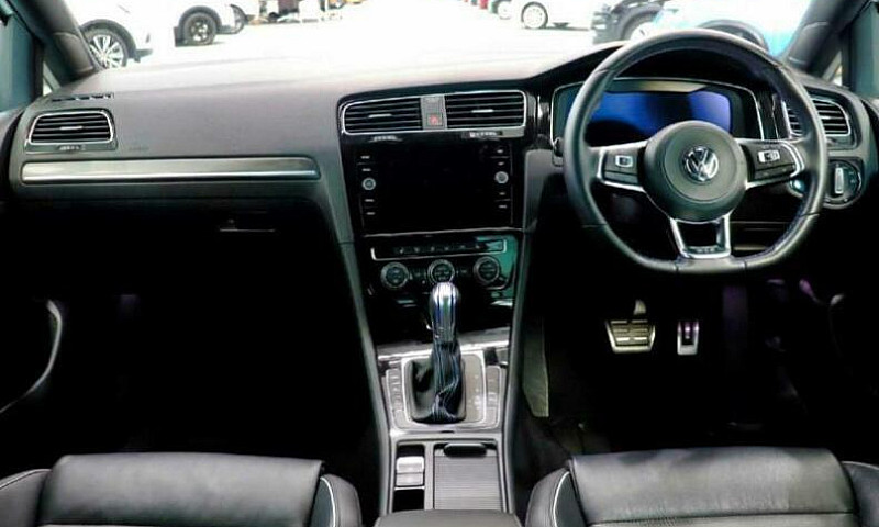 2018 Volkswagen Golf...