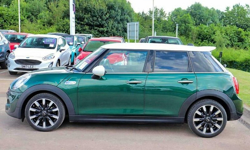 2017 Mini Hatch Mini...