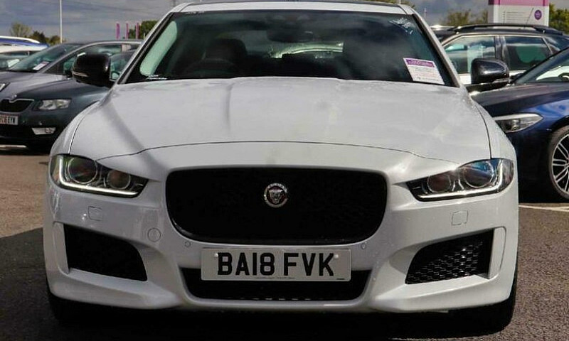 2018 Jaguar Xe Jagua...