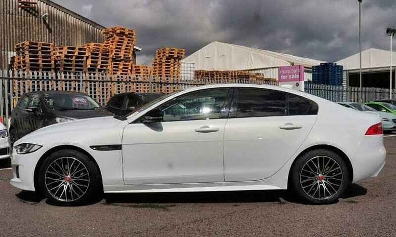 2018 Jaguar Xe Jagua...