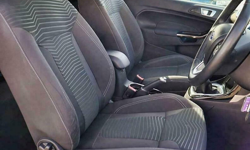 2014 Ford Fiesta 1.0...