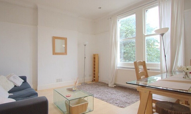 3 B/R Victorian Hous...