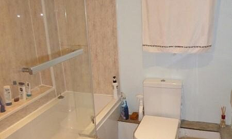 **Ground Floor Flat*...