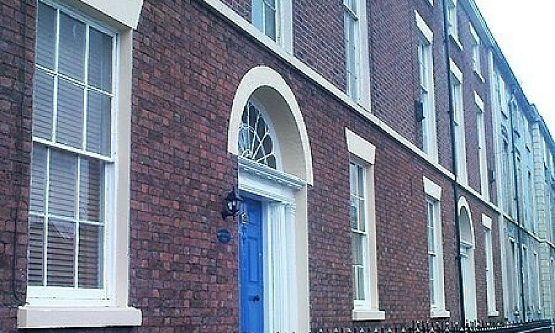 1 Bedroom In Everton...