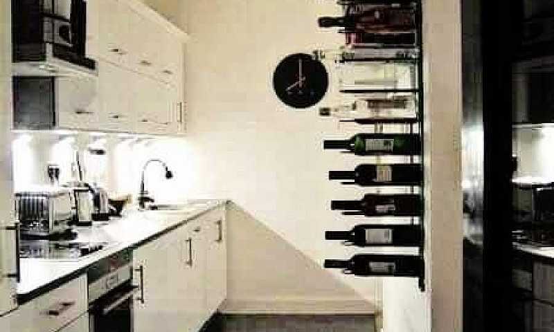 1 Bedroom In Wapping...