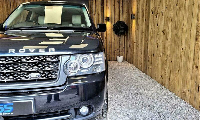 2011 11 Land Rover R...