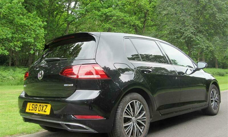 2018 Volkswagen Golf...