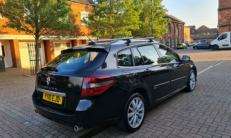 2010 Renault Laguna ...