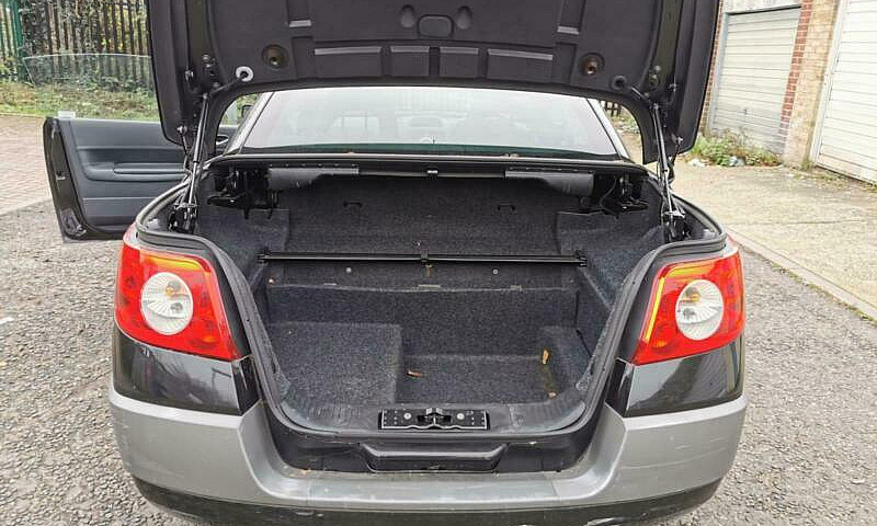 2005 Renault Megane ...
