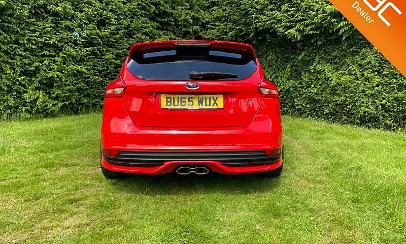 2015 Ford Focus St-3...