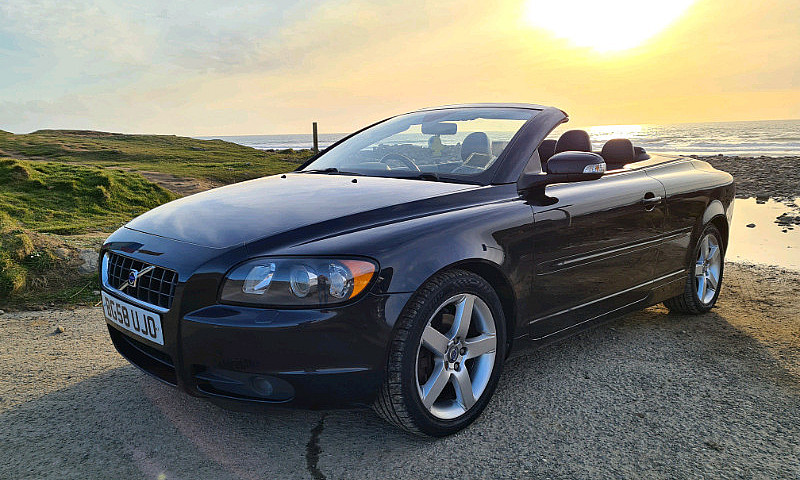 Volvo C70...