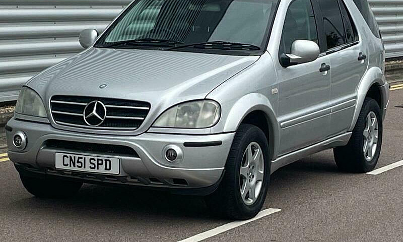 2001 Mercedes-Benz M...