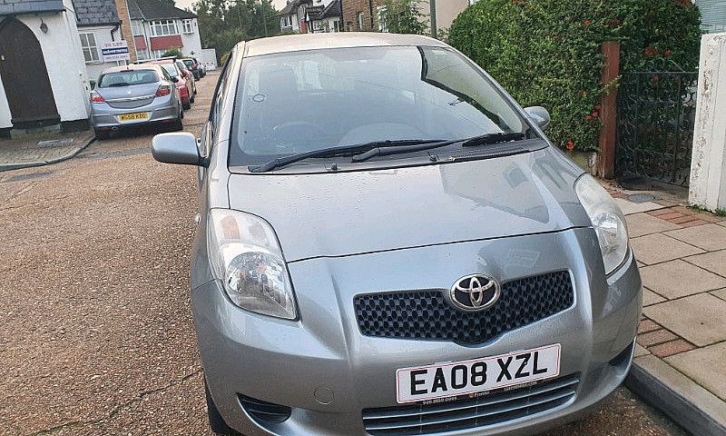 Toyota Yaris ...