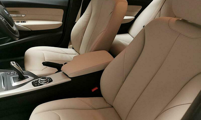 2017 Bmw 3 Series 32...