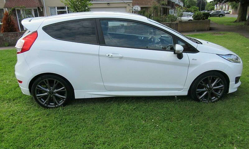 2016 Ford Fiesta 1.0...