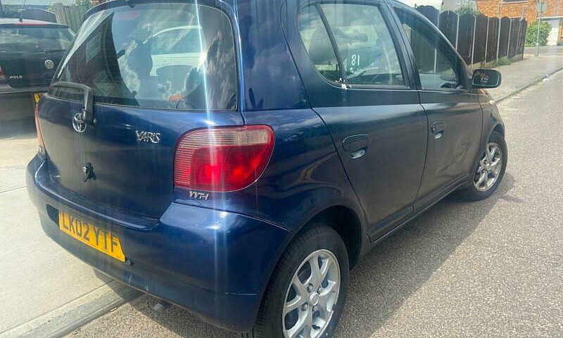 Toyota Yaris 1.3 Aut...