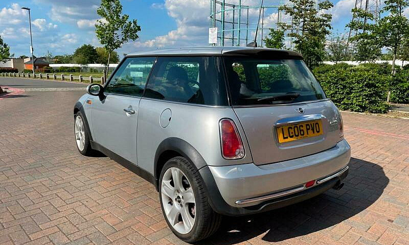 2006/06 Mini Mini 1....