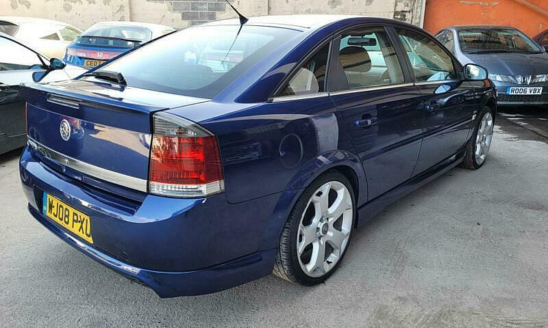 2008 Vauxhall Vectra...